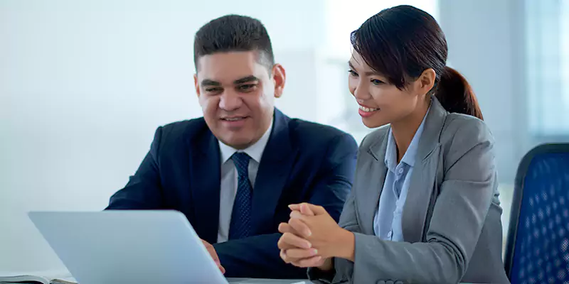 Why Partner with the Best TN Visa Consultants for Canadian Applicants for Somalia?